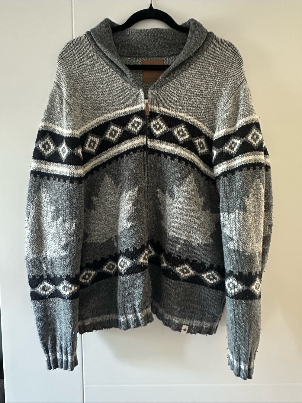 Men's Gray Zip-Up Hooded Patterned Sweater